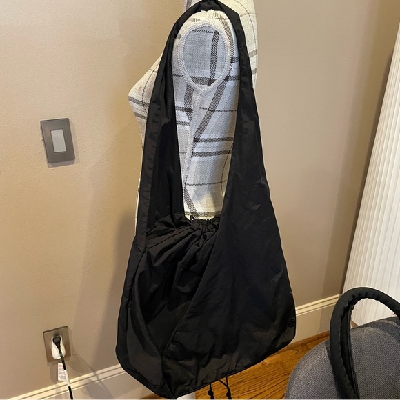 Black nylon Shoulder Bag huit8 - Picture 1 of 5